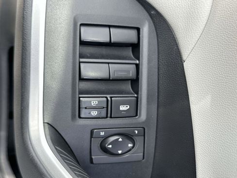 Used 2020 Toyota RAV4 XLE image 21