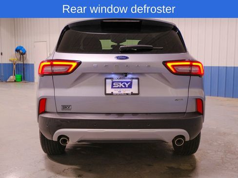 Used 2024 Ford Escape SE image 5