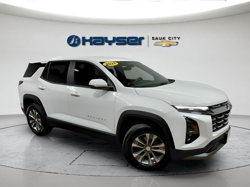 Used 2026 Chevrolet Equinox LT AWD/4WD image 1