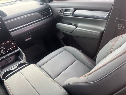 Used 2026 GMC Terrain AT4 w/ Convenience Package III image 22