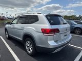 Used 2019 Volkswagen Atlas SE image 2