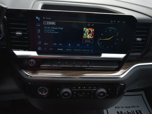 Used 2023 Chevrolet Silverado 1500 LT image 23