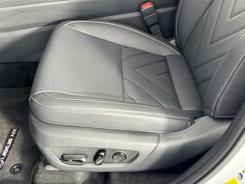 Used 2026 Lexus NX 450h+ AWD w/ Luxury Package image 33