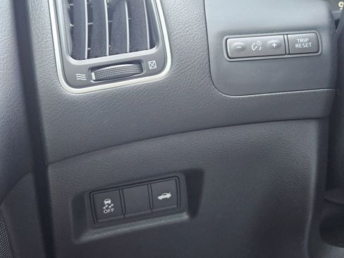 Used 2018 INFINITI Q50 Luxe image 24