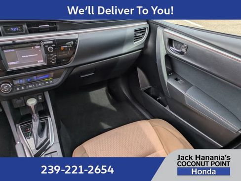 Used 2015 Toyota Corolla LE FWD image 18