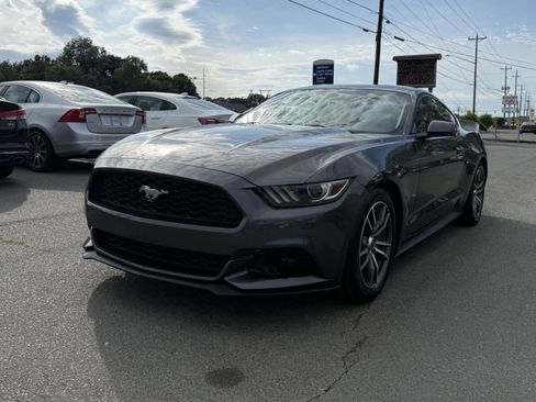 Used 2017 Ford Mustang Premium RWD image 3