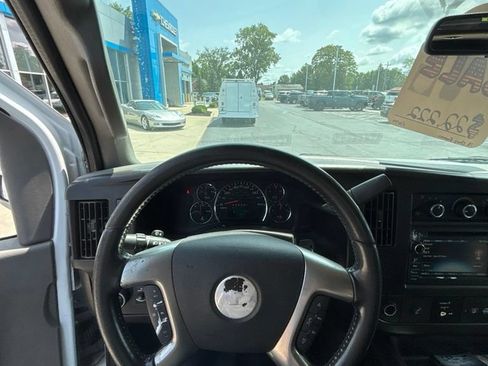 Certified 2018 Chevrolet Express 3500 LS RWD image 8