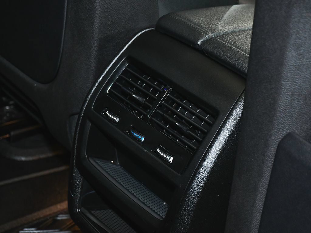 Used 2020 BMW X5 xDrive40i AWD/4WD image 48
