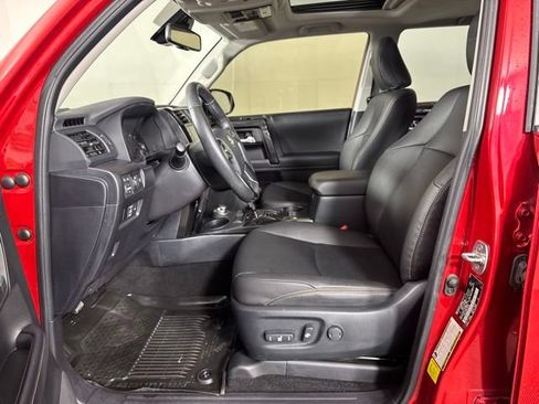 Used 2023 Toyota 4Runner 40th Anniversary SE AWD/4WD image 11