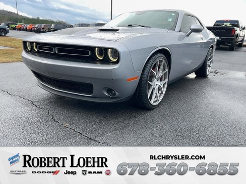Used 2015 Dodge Challenger SXT Plus w/ Sound Group II image 1