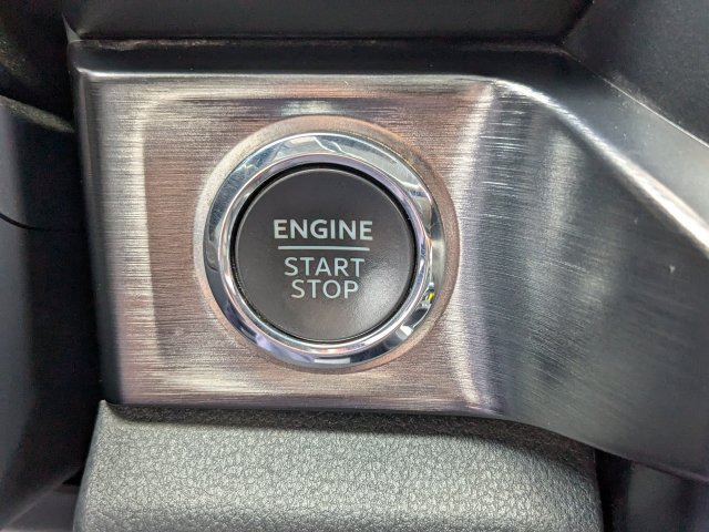 Used 2023 Ford F250 Lariat w/ Chrome Package AWD/4WD image 28