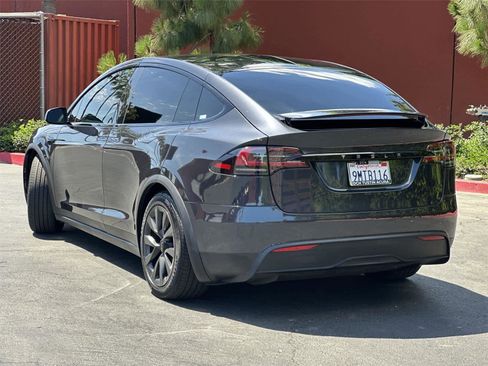 Used 2024 Tesla Model X AWD/4WD image 5