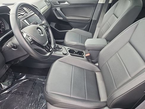 Used 2019 Volkswagen Tiguan SEL AWD/4WD image 31