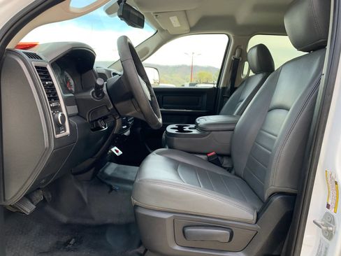 Used 2015 RAM 3500 Tradesman image 10