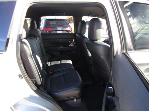 Used 2022 Mitsubishi Outlander SEL image 24
