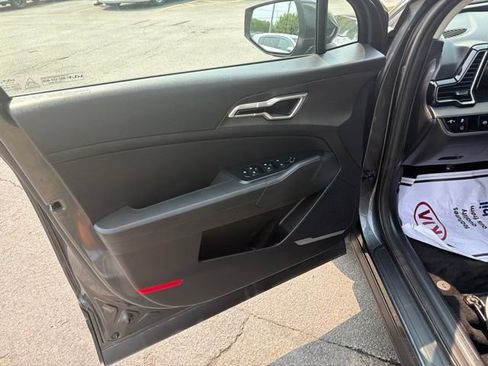 Certified 2023 Kia Sportage LX AWD/4WD image 17