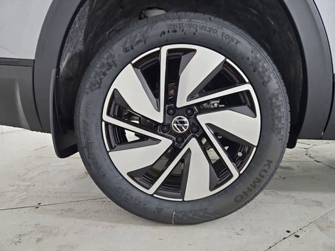 New 2026 Volkswagen Atlas SE AWD/4WD image 13