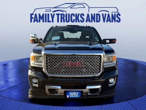 Used 2015 GMC Sierra 3500 Denali w/ Duramax Plus Package image 8