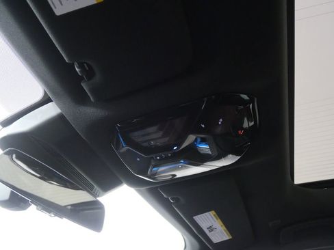 Certified 2023 BMW 760i xDrive image 24