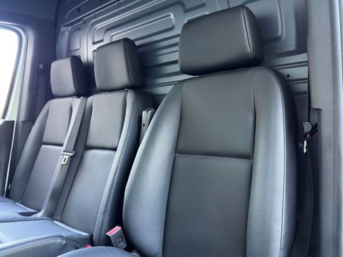 Used 2024 Mercedes-Benz Sprinter 3500 image 27