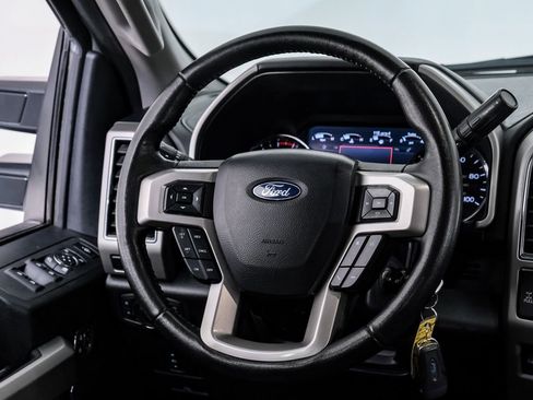 Used 2019 Ford F250 Lariat w/ Lariat Value Package image 12