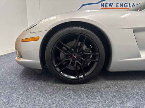 Used 2007 Chevrolet Corvette Convertible w/ Preferred Equipment Group RWD image 21