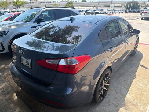 Used 2016 Kia Forte LX FWD image 4