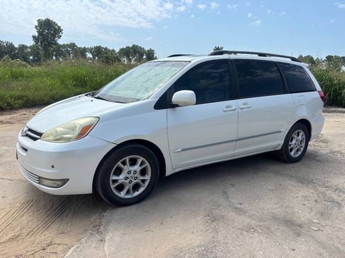 Used 2004 Toyota Sienna XLE FWD image 1