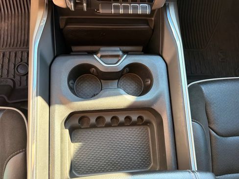 Used 2022 RAM 1500 Laramie AWD/4WD image 26