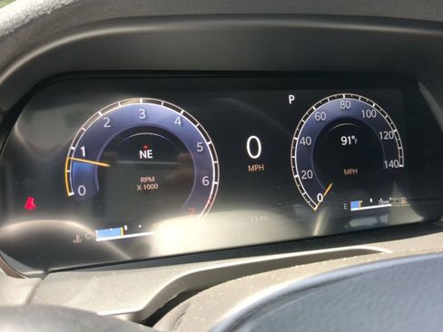 New 2025 Jeep Grand Cherokee Altitude image 17