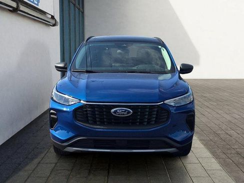 Used 2023 Ford Escape Active w/ Tech Pack #1 AWD/4WD image 8