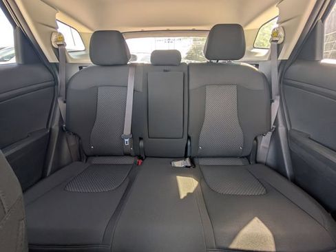 Used 2025 Kia Sportage LX FWD image 23