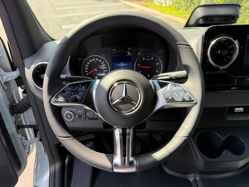 New 2026 Mercedes-Benz Sprinter 2500 image 24