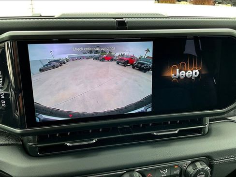 New 2026 Jeep Wrangler Unlimited Rubicon image 25