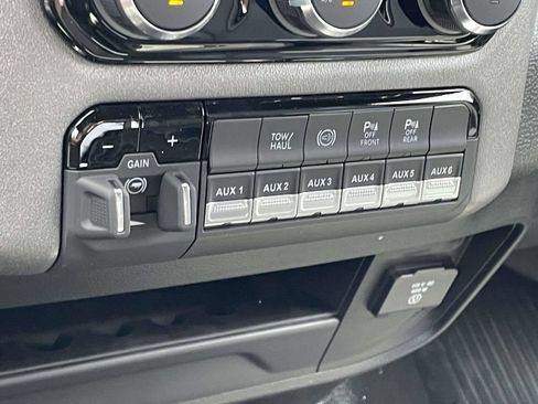 New 2026 RAM 3500 Tradesman w/ Chrome Appearance Group A AWD/4WD image 36