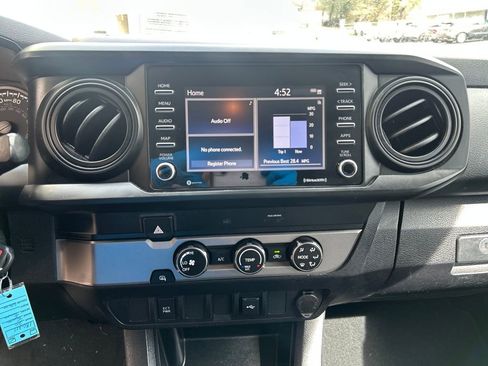 Used 2020 Toyota Tacoma SR w/ SR Convenience Package image 17