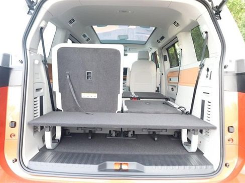 New 2025 Volkswagen ID. Buzz Pro S Plus image 8