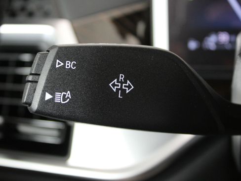 New 2026 BMW X5 xDrive50e image 30