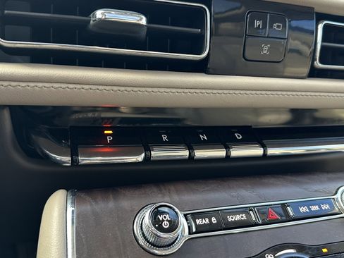 Used 2022 Lincoln Aviator Reserve w/ Equipment Group 201A image 27