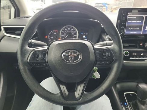 Used 2021 Toyota Corolla LE image 29