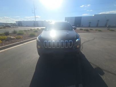 Used 2015 Jeep Cherokee Latitude w/ Comfort/Convenience Group