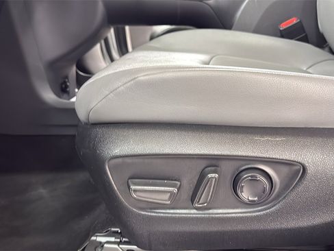 Used 2024 Toyota Sienna XLE image 14