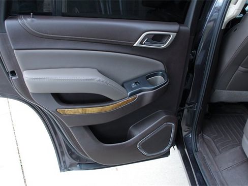 Used 2017 GMC Yukon Denali w/ Open Road Package image 38