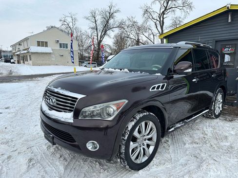 Used 2012 INFINITI QX56 4WD w/ Theater Pkg image 3