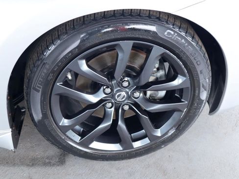 Used 2019 Nissan 370Z Coupe RWD image 29
