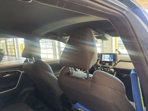 Used 2024 Toyota RAV4 SE image 13