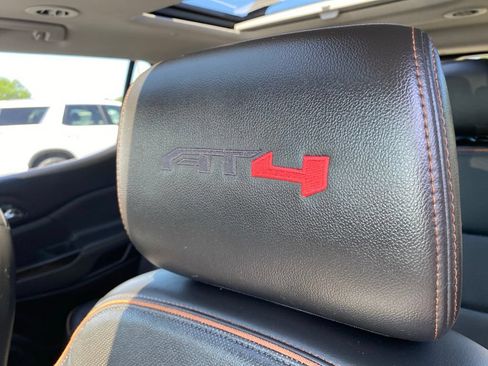 Used 2023 GMC Acadia AT4 w/ Preferred Package AWD/4WD image 16