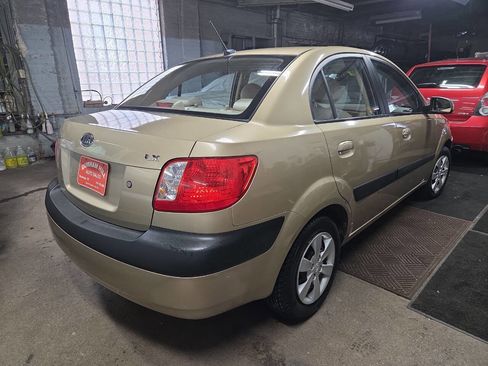 Used 2009 Kia Rio LX image 3