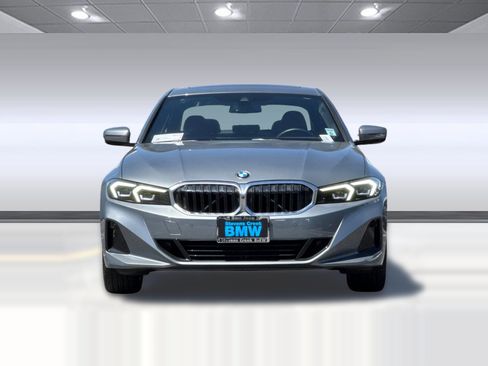 Certified 2023 BMW 330i Sedan w/ Parking Assistance Package RWD image 5