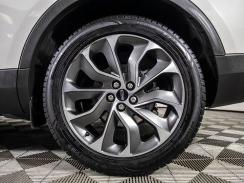 Used 2022 Lincoln Nautilus Reserve w/ Equipment Group 201A FWD image 37